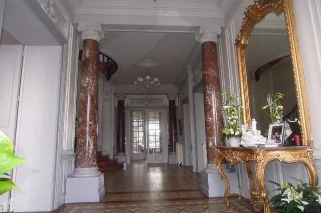 7 bedroom House For Sale: 86000 POITIERS - 2