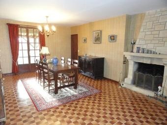 Close To All Local Amenities, This.. - 2