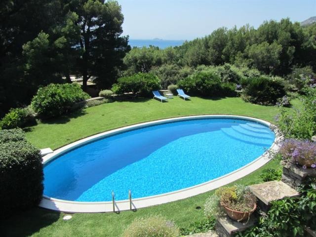 7 bedroom Detached House For Sale:.. - 2