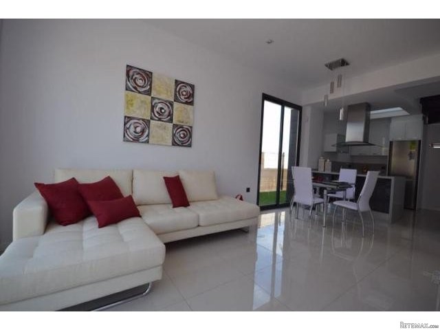 3 bedroom Villa For Sale: Detached.. - 2