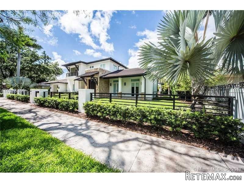5 bedroom House For Sale: 515 Caligula.. - 2
