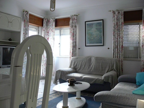 2 Bed Apartment For Sale - Quarteira - 2