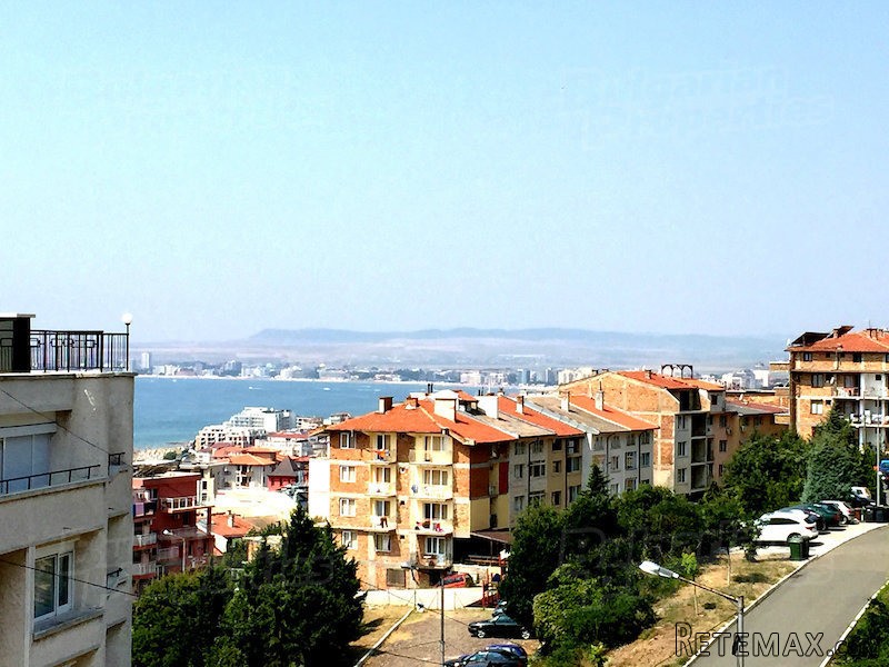 Large Apartment With Panoramic Sea..