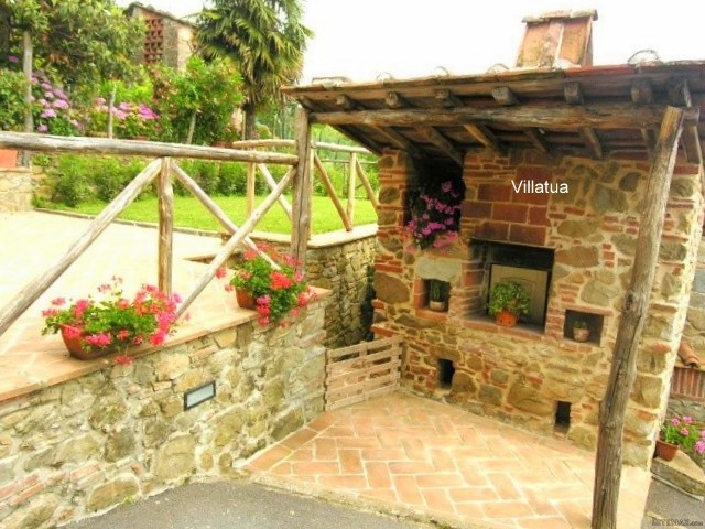 Village/town House - For Sale - Hills..