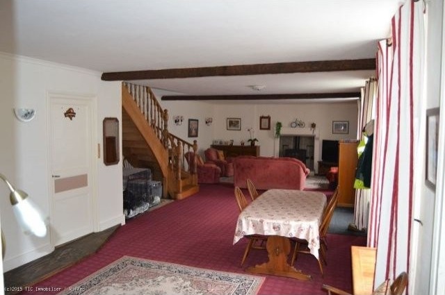 Spacious 3 Bedroom House With Barn on.. - 2
