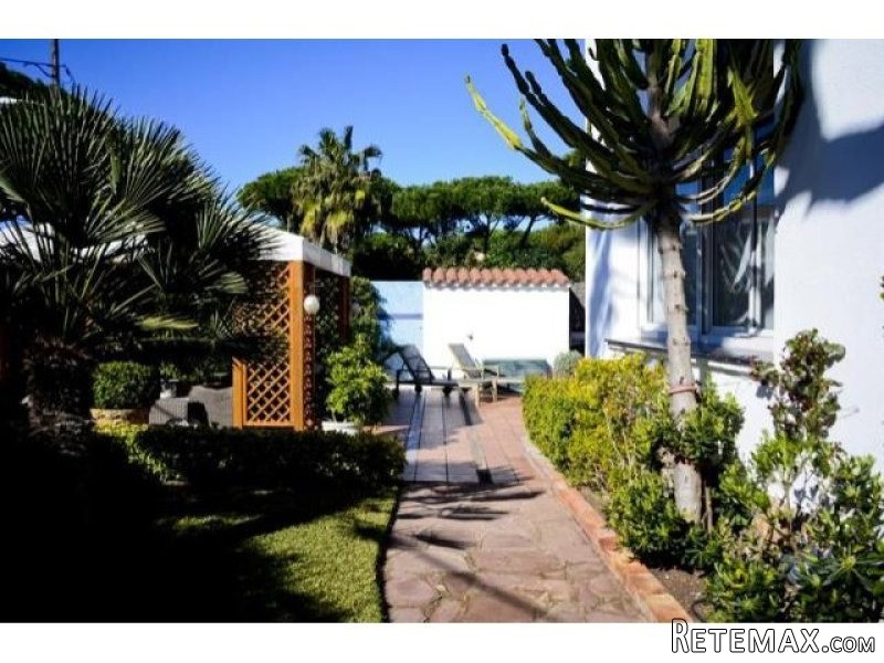 7 bedroom Detached House For Sale:.. - 2