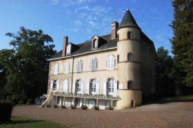 9 bedroom Manor House For Sale: 41100.. - 2