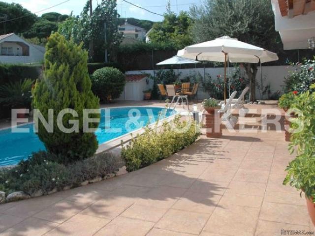 Mediterranean House on Barcelona Coast - 2