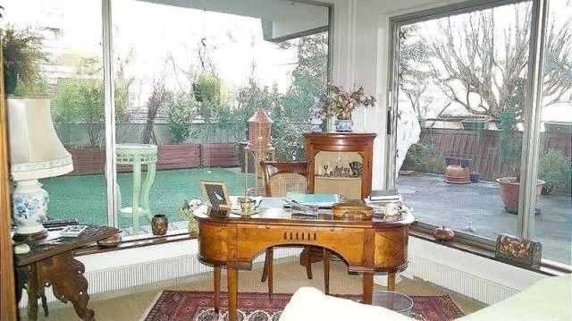 3 bedroom Flat For Sale: 63400..