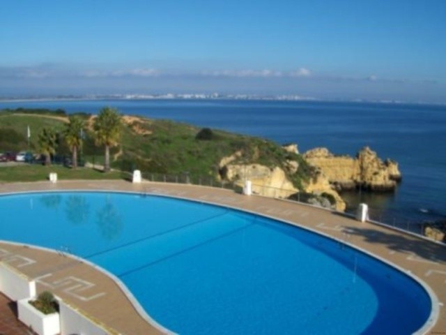 APARTMENT WITH 4 BEDROOM VERY SPACIOUS