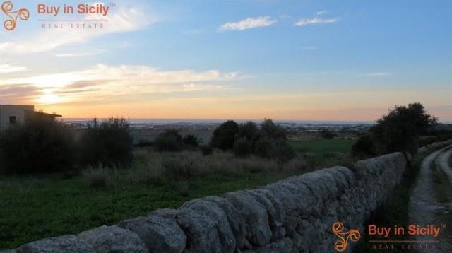 2 bedroom Farm House For Sale: C.da..