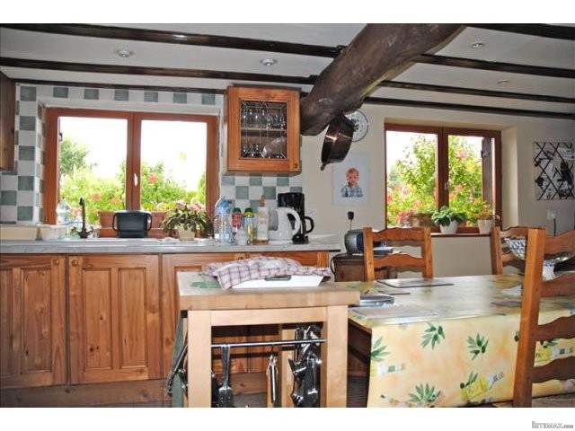2 Bedroom Detached House For Sale - 2