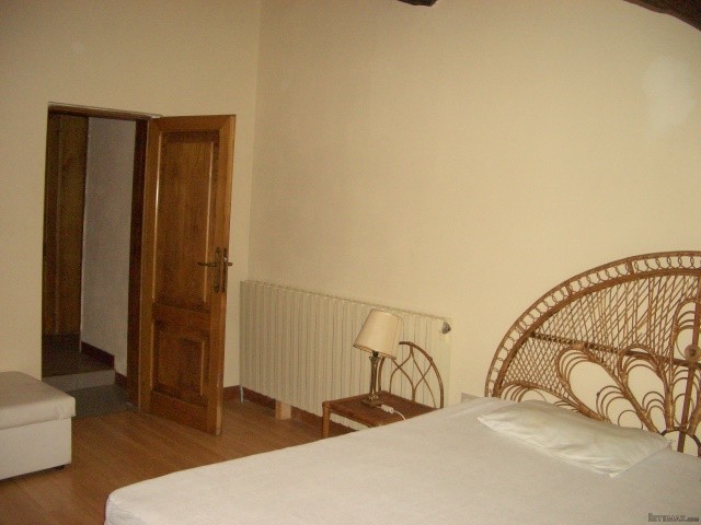Country/farmhouse - For Sale - North of..