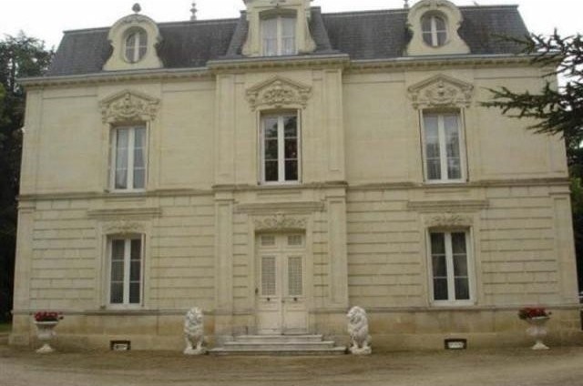 7 bedroom Manor House For Sale: 86100.. - 2