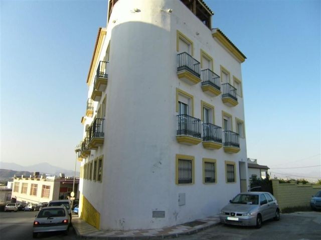 Apartment - A fantastic 3 bedroom, 2..