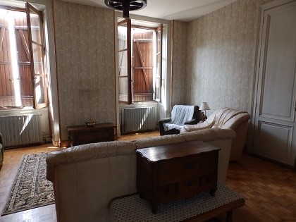 Large townhouse to refurbish - 2
