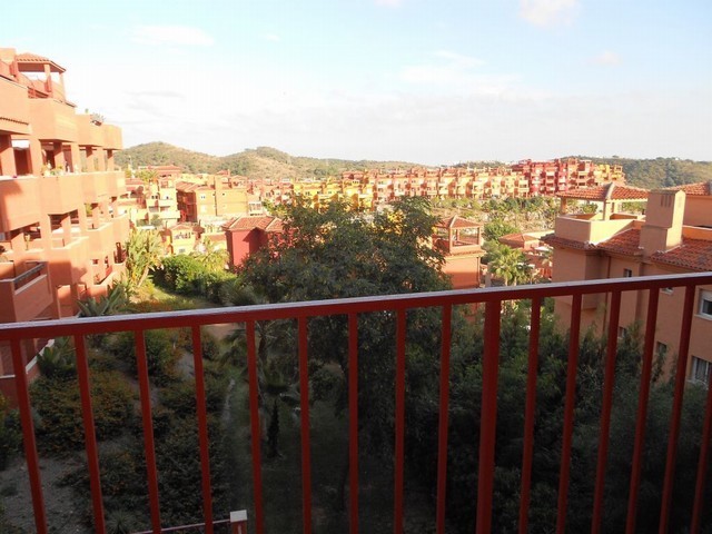 2 Bed Apartment for sale in Marbella - 2