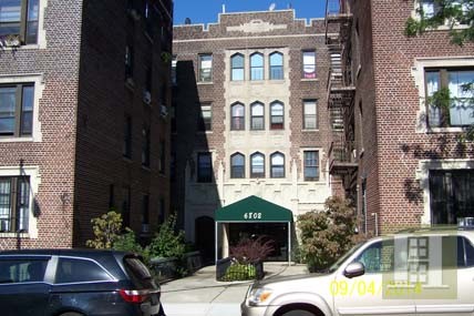2 bedroom Apartment For Sale: 6802..