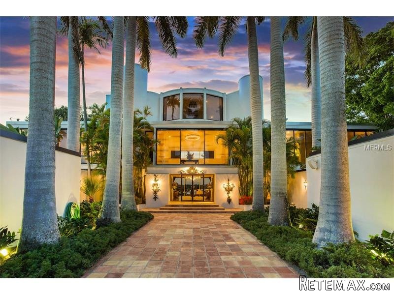 8 bedroom House For Sale: 1415 Westway.. - 2