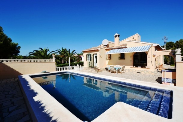 3 Bed 2 Bath Villa Javea 6 - Javea