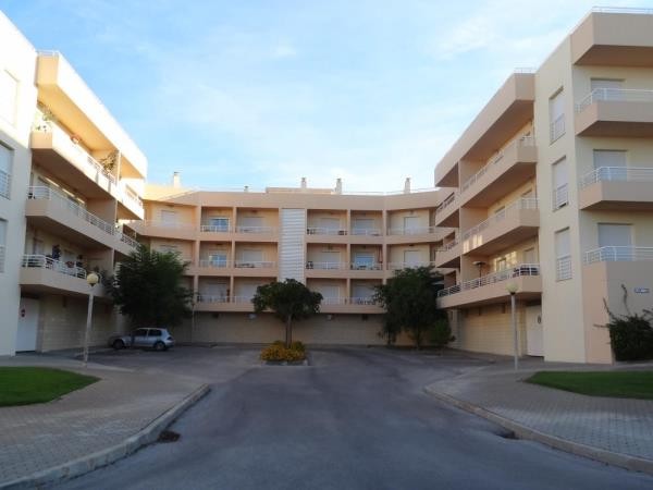 2 Bed Apartment - Quarteira
