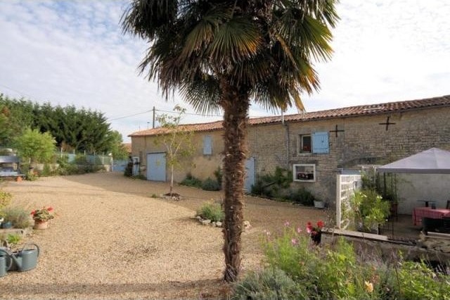 4 Bedroom Gite For Sale