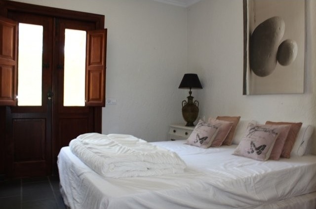 4 Bedroom Villa in Javea - 2