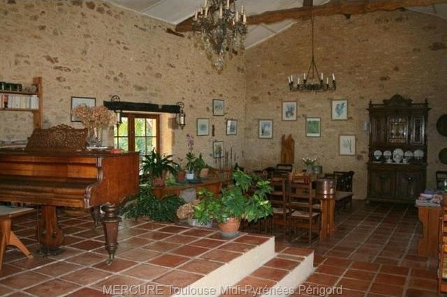 11 bedroom Character For Sale: 47510.. - 2