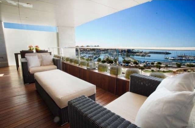 Fantastic First Sea Line Apartment With..