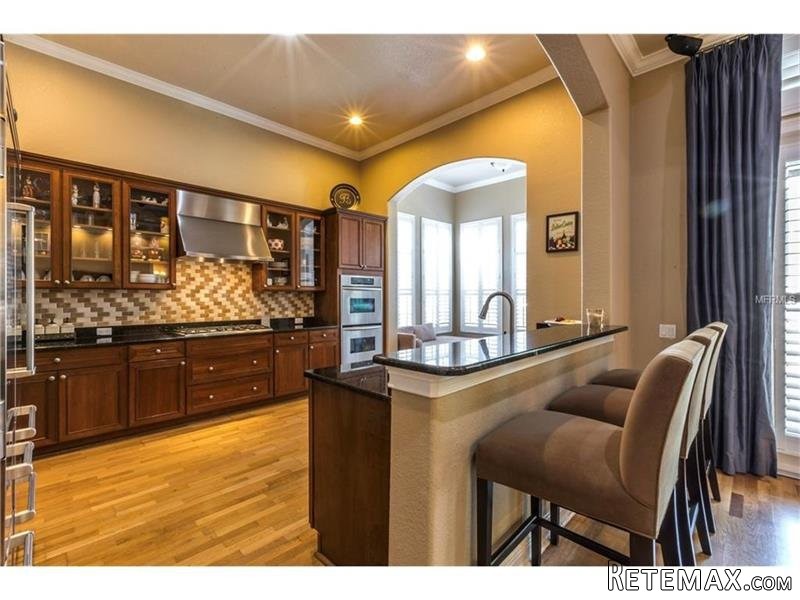 4 bedroom Property For Sale: 6108 YEATS.. - 2
