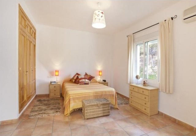 Villa - A lovely spacious 3 double.. - 2