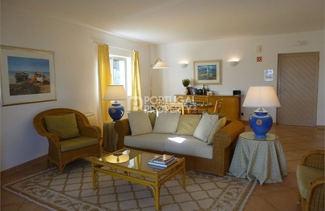Luxury 2 Bed Apartment a Few Steps From.. - 2