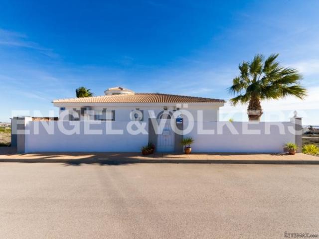 Beautiful house with great views - 2