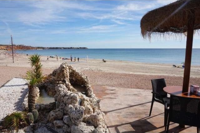 Detached villa in Dehesa de Campoamor - 2