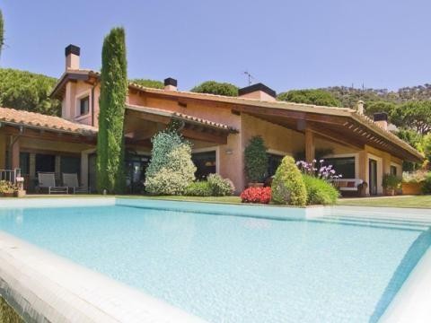 5 bedroom Detached House For Sale:..
