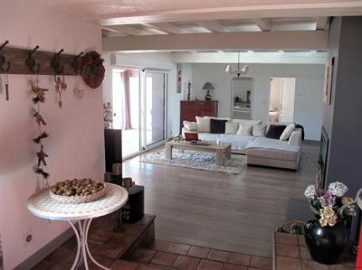 Grand Villa With Swimming Pool - 2