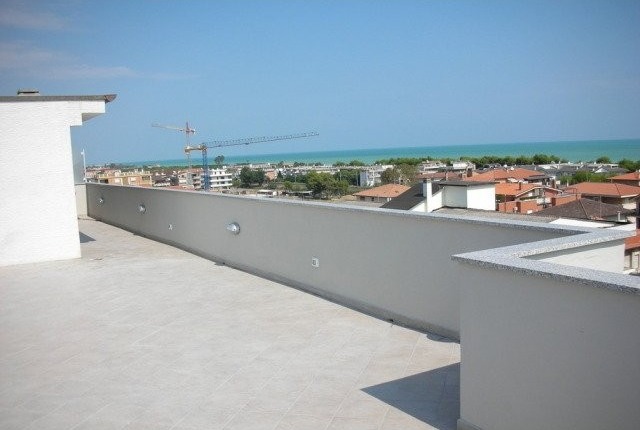 PENTHOUSE WITH SEA VIEW