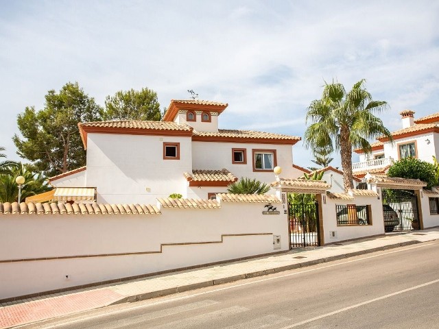 4 Bed Villa on Campoamor Golf Course