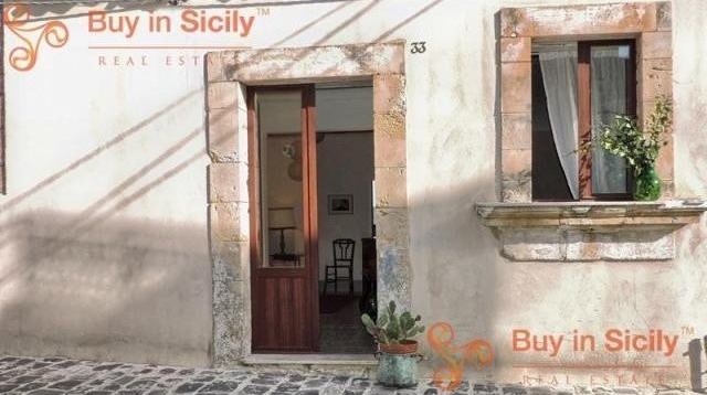 1 bedroom Apartment For Sale: Via..