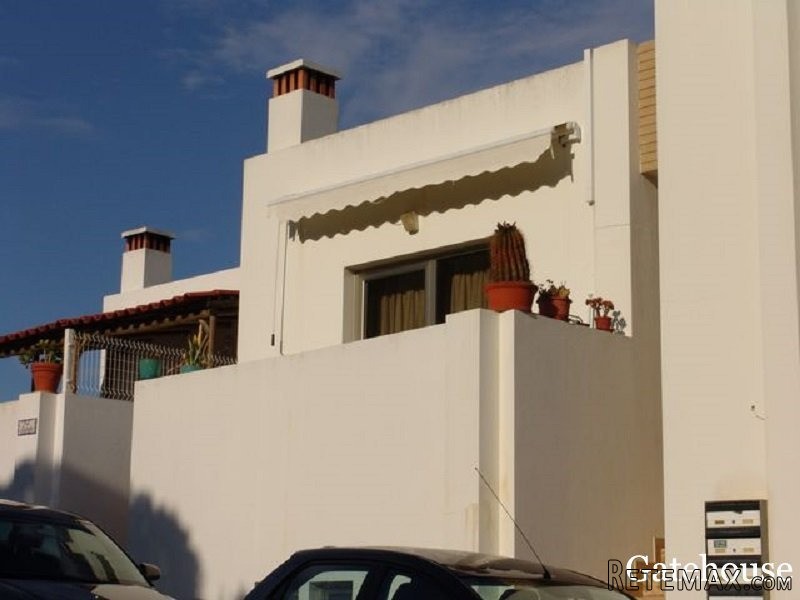Spacious 1 Bed Apartment For Sale In.. - 2