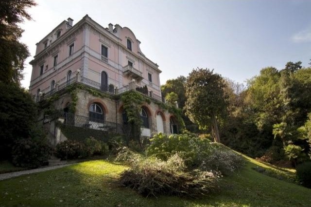 2 bedroom Apartment For Sale: Stresa, IT