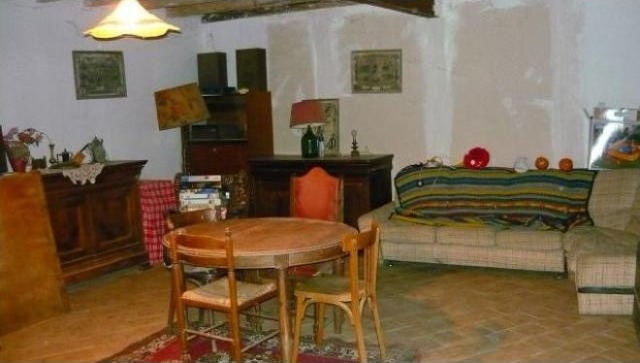 Lovely Longere With More Potential - 2