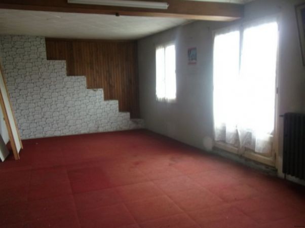 Village House, Ideal for a Business - 2