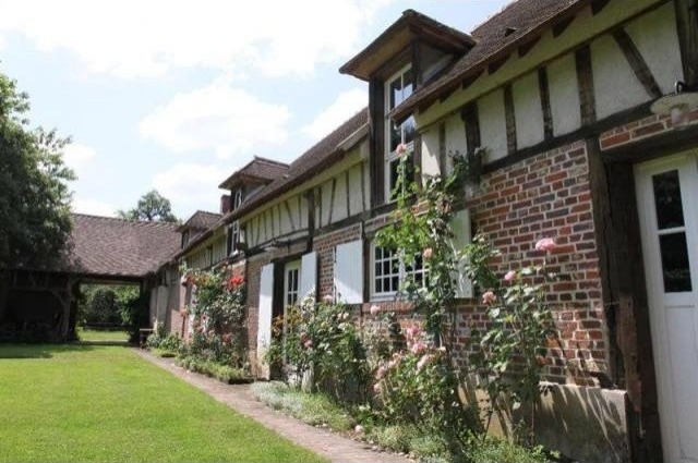 5 bedroom Character For Sale: 60240.. - 2