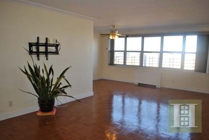1 bedroom Apartment For Sale: 555..