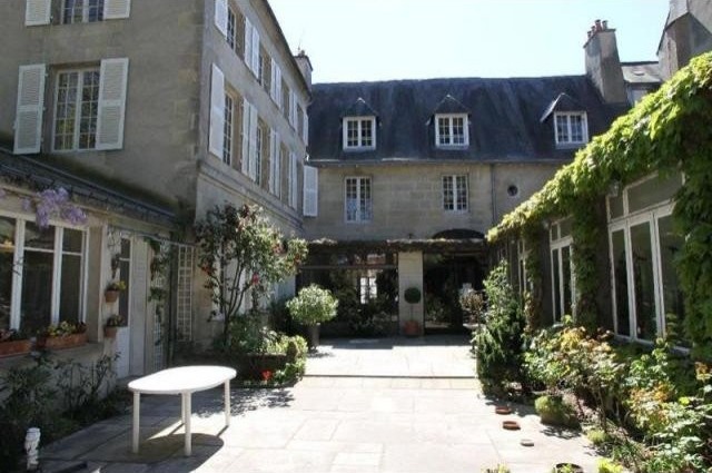 6 bedroom Town House For Sale: 86000..