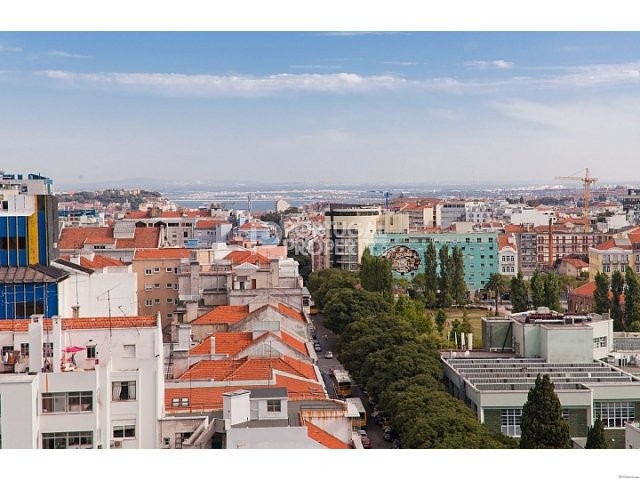 Fantastic apartment in a building that..