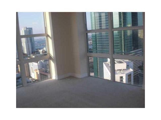 3 bedroom Flat For Sale: 31 SE 5 ST #.. - 2