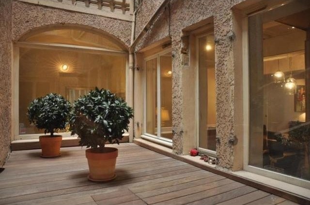 3 bedroom Flat For Sale: 69002 LYON