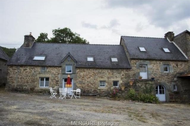 4 bedroom House For Sale: 56480.. - 2